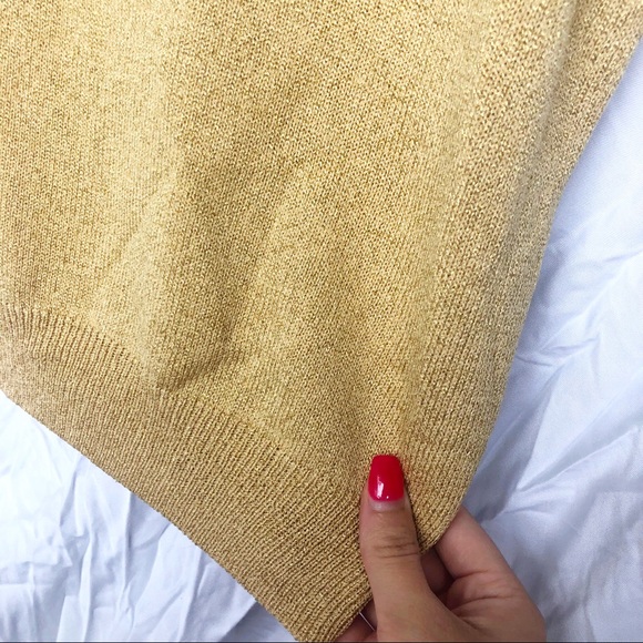 St. John Basics Metallic Gold Crop Tank Top Size S - Picture 3 of 6